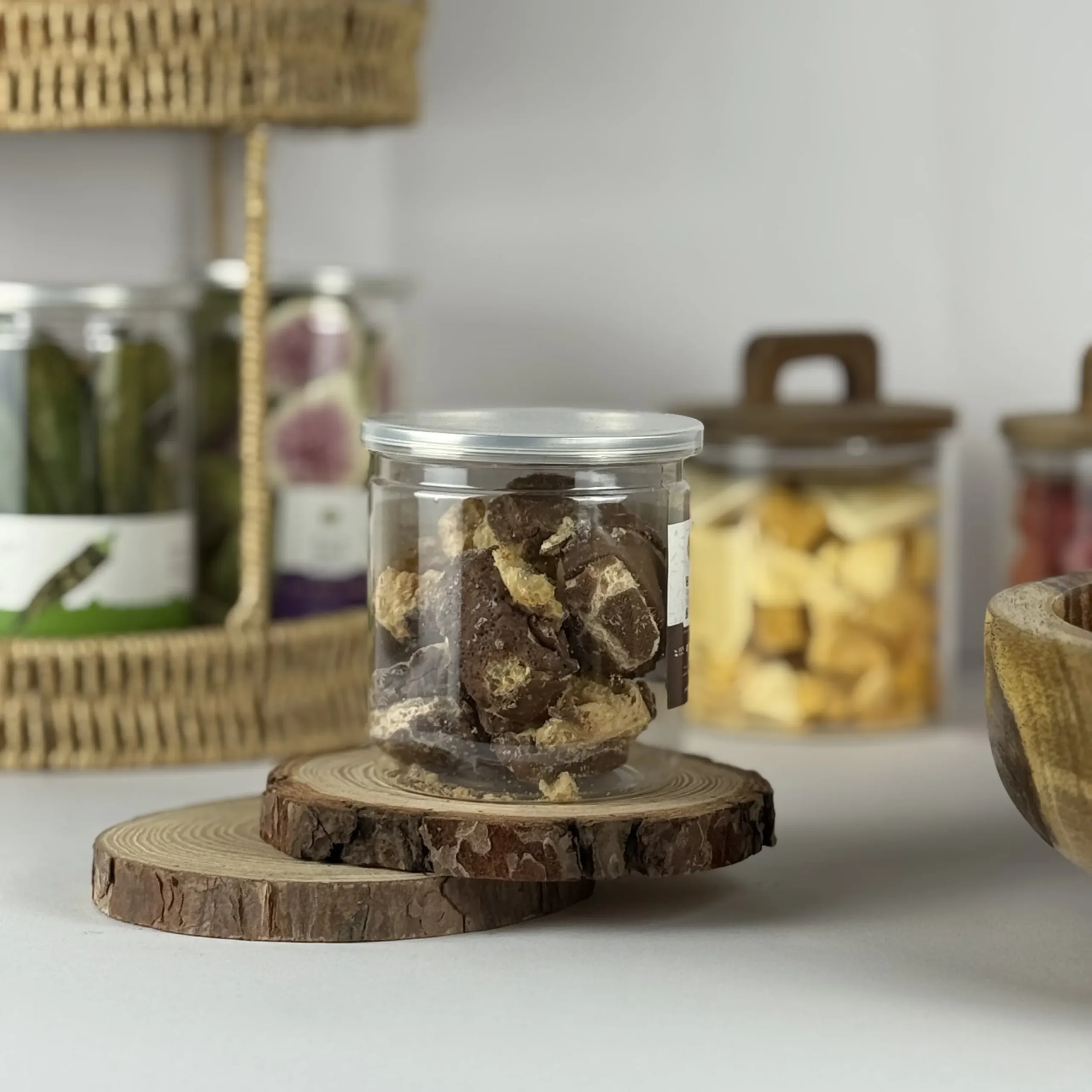 IMG_5633_result "قطع شوكولاته مارس مجففه بالتبريد من تمارا بقوام هش ومقرمش للتزيين والسناكس"