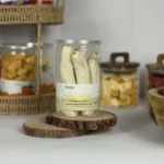 حبات موز كاملة مجففة بالتبريد بقوام مقرمش وهش